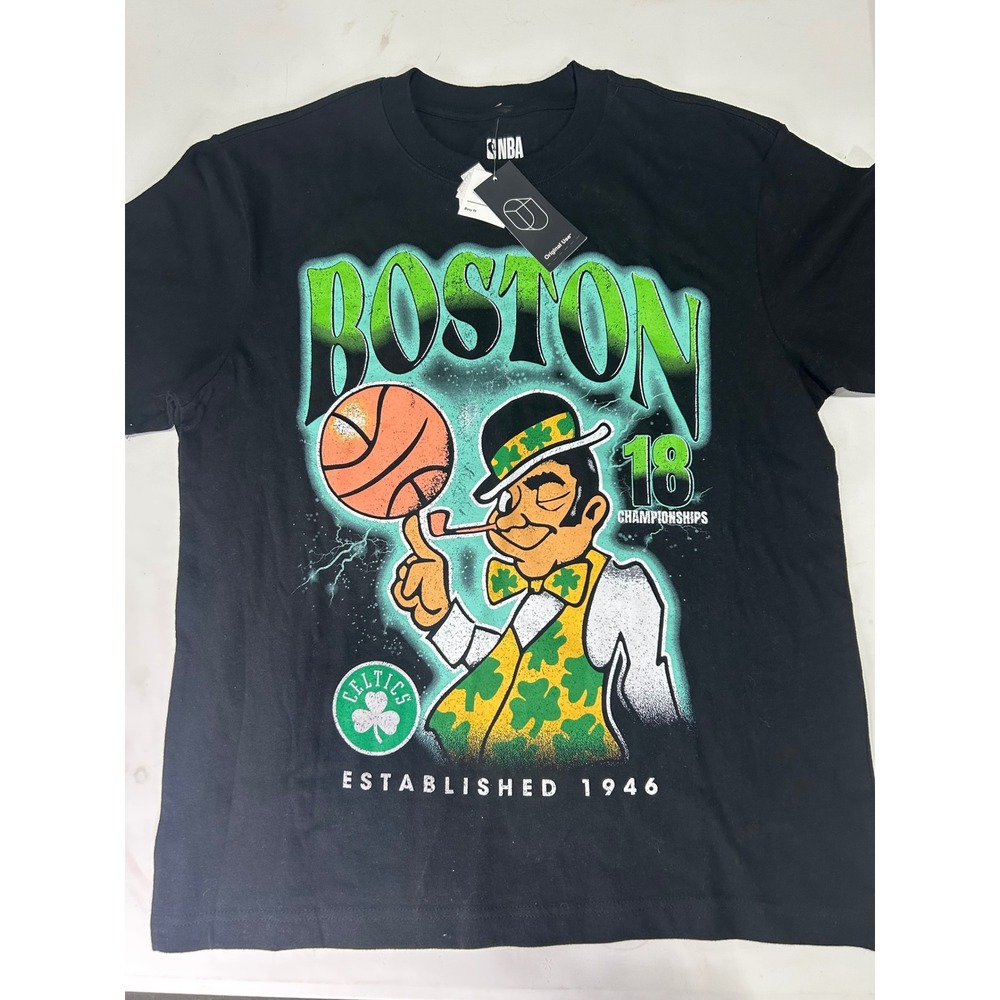 NBA Boston Celtics 18 Championships T-Shirt Mens Small Black Original Use NWT